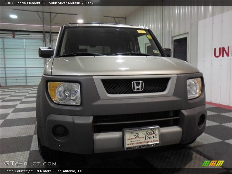 Satin Silver Metallic / Black 2004 Honda Element EX
