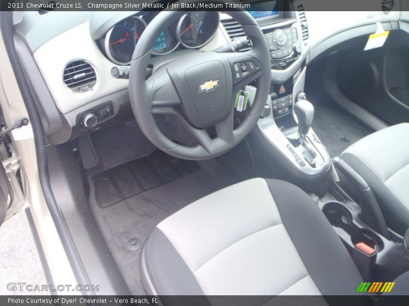 Champagne Silver Metallic / Jet Black/Medium Titanium 2013 Chevrolet Cruze LS