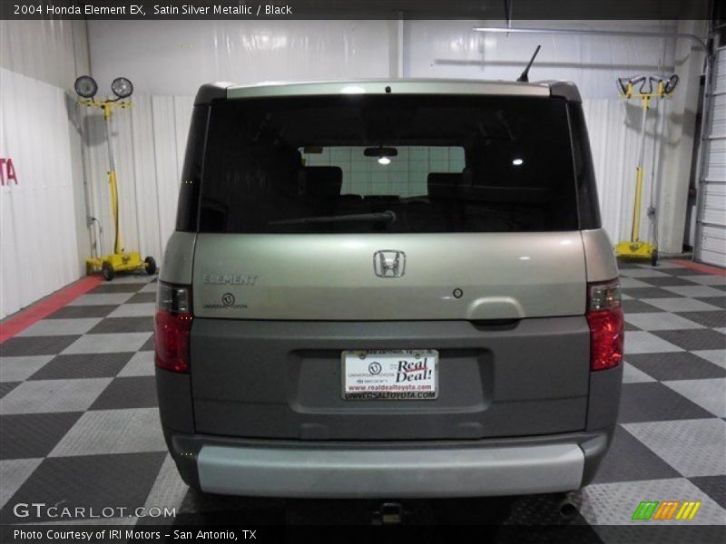 Satin Silver Metallic / Black 2004 Honda Element EX