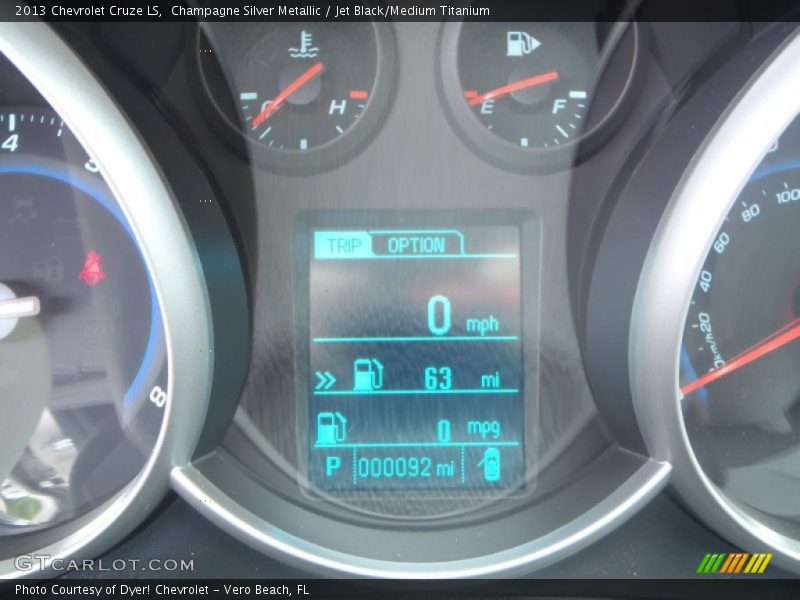 Champagne Silver Metallic / Jet Black/Medium Titanium 2013 Chevrolet Cruze LS
