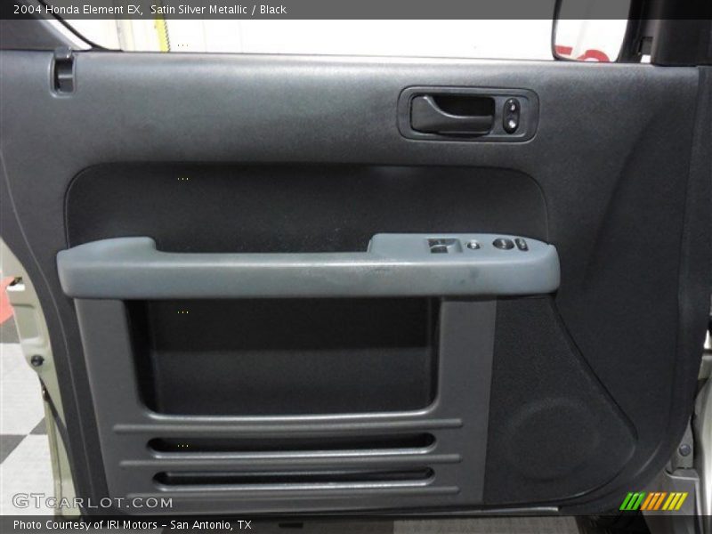 Satin Silver Metallic / Black 2004 Honda Element EX