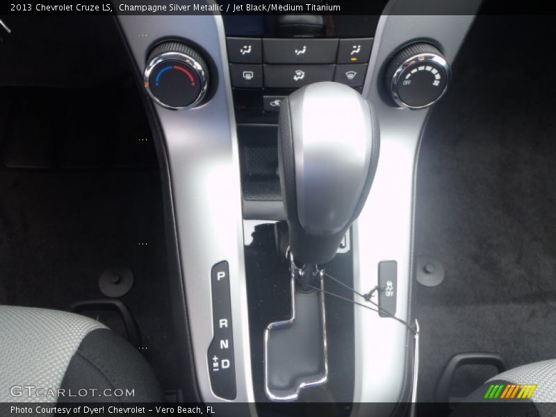 Champagne Silver Metallic / Jet Black/Medium Titanium 2013 Chevrolet Cruze LS