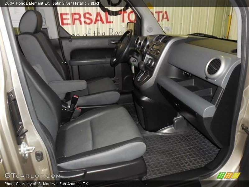 Satin Silver Metallic / Black 2004 Honda Element EX