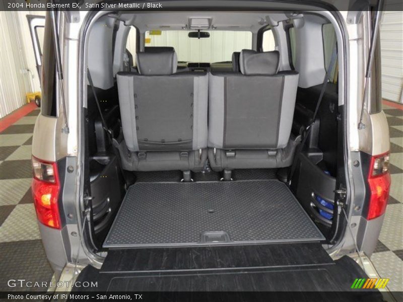 Satin Silver Metallic / Black 2004 Honda Element EX