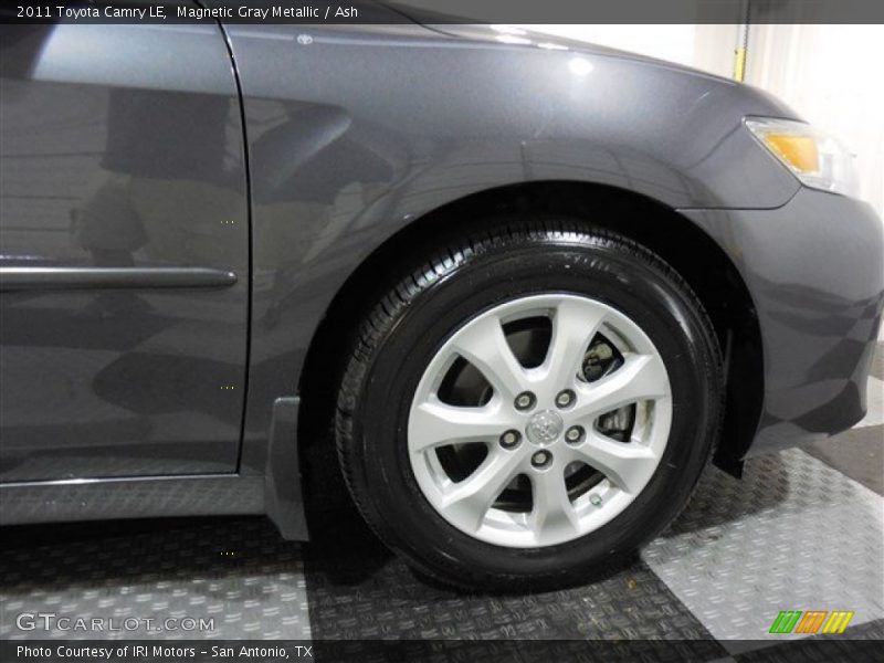 Magnetic Gray Metallic / Ash 2011 Toyota Camry LE