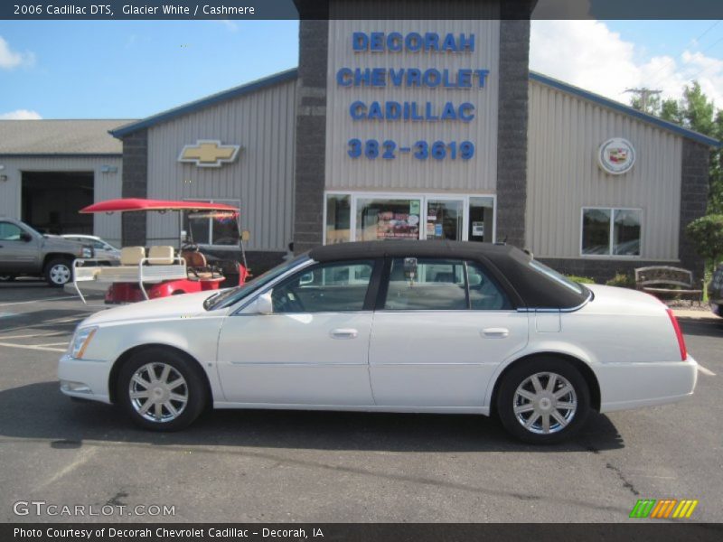 Glacier White / Cashmere 2006 Cadillac DTS