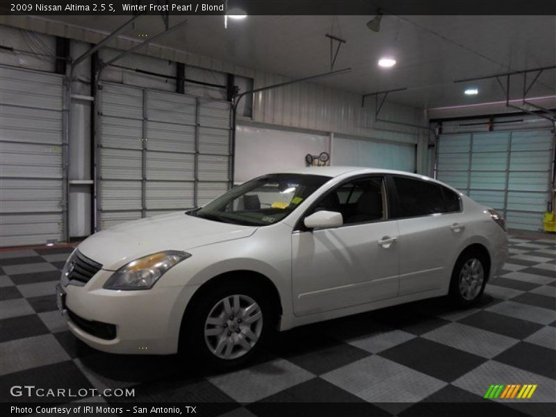 Winter Frost Pearl / Blond 2009 Nissan Altima 2.5 S