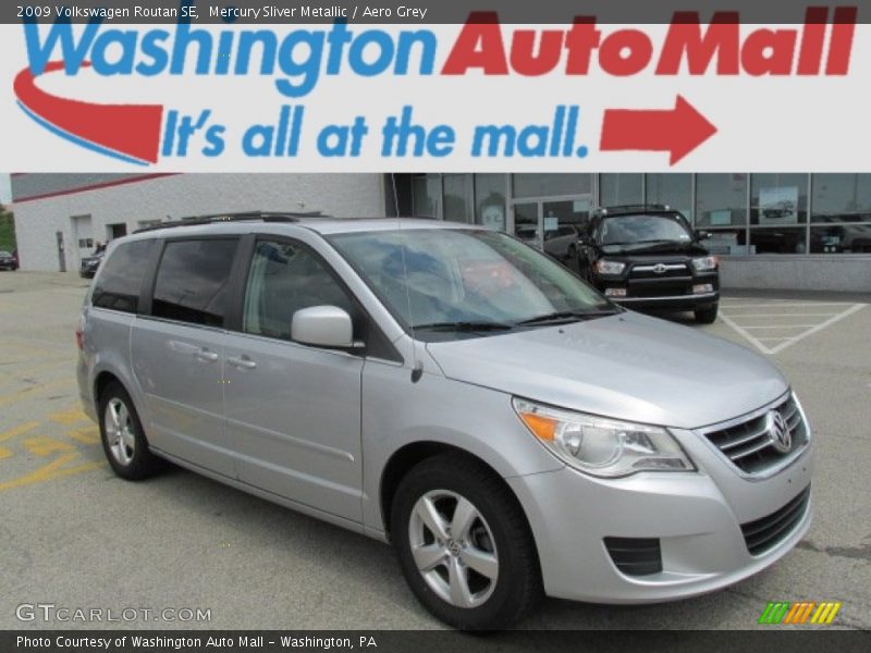 Mercury Sliver Metallic / Aero Grey 2009 Volkswagen Routan SE