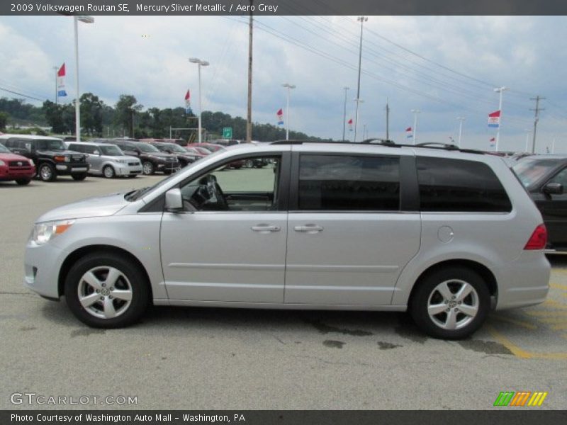 Mercury Sliver Metallic / Aero Grey 2009 Volkswagen Routan SE