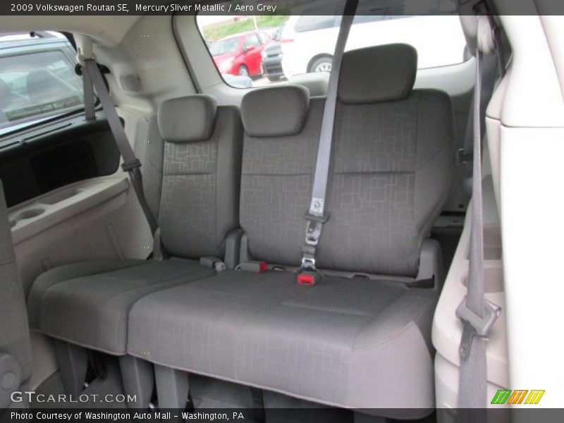 Mercury Sliver Metallic / Aero Grey 2009 Volkswagen Routan SE