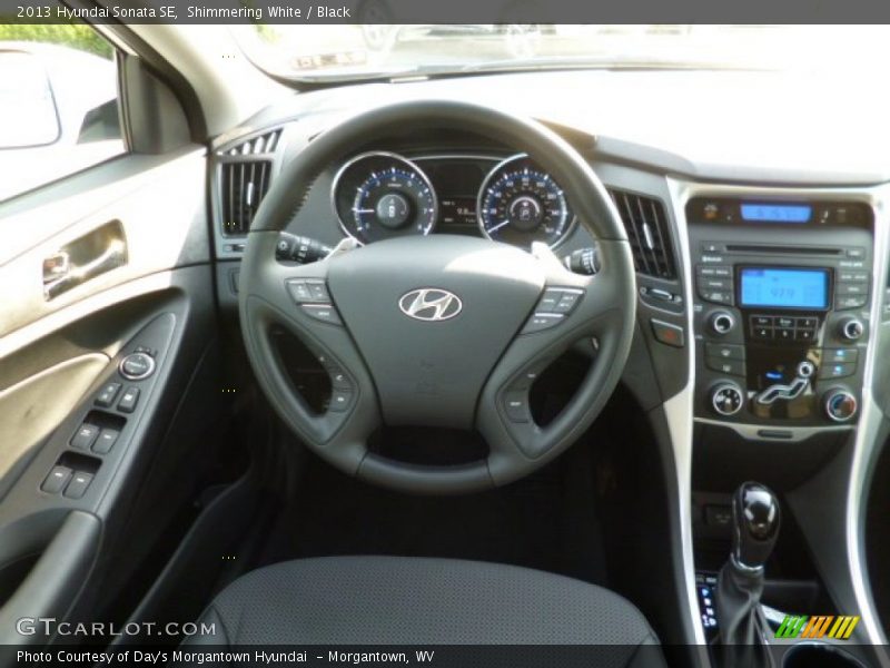 Shimmering White / Black 2013 Hyundai Sonata SE
