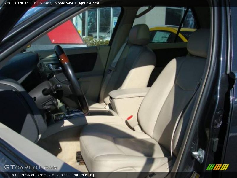 Moonstone / Light Neutral 2005 Cadillac SRX V6 AWD