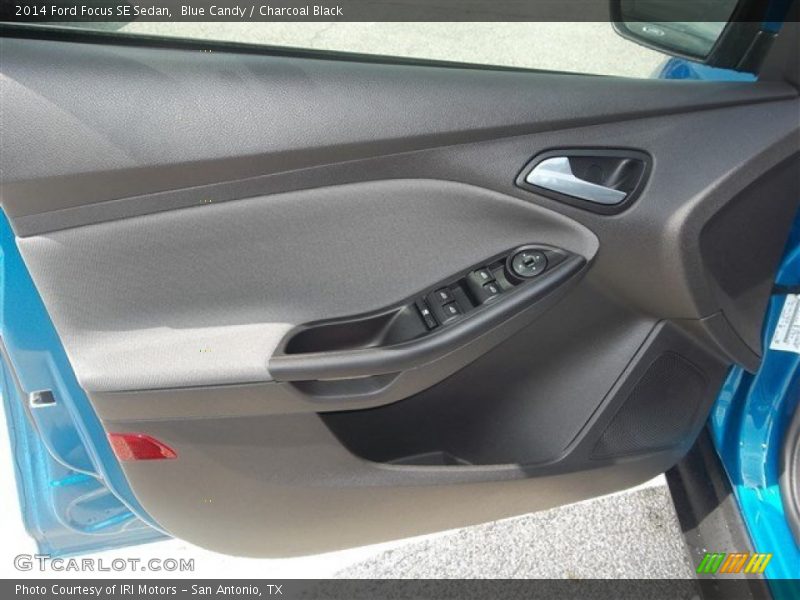 Blue Candy / Charcoal Black 2014 Ford Focus SE Sedan