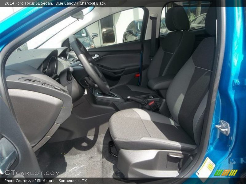 Blue Candy / Charcoal Black 2014 Ford Focus SE Sedan