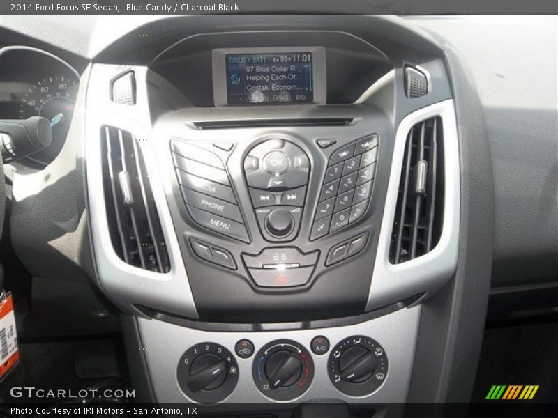 Blue Candy / Charcoal Black 2014 Ford Focus SE Sedan