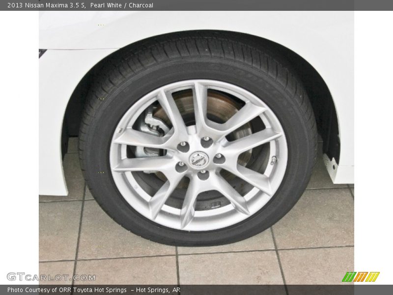 Pearl White / Charcoal 2013 Nissan Maxima 3.5 S