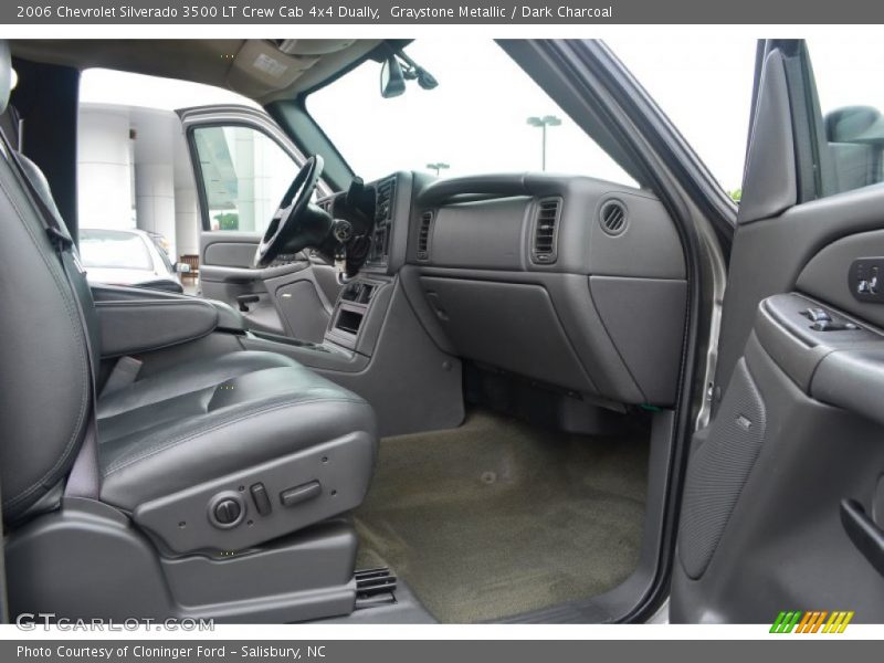 Graystone Metallic / Dark Charcoal 2006 Chevrolet Silverado 3500 LT Crew Cab 4x4 Dually