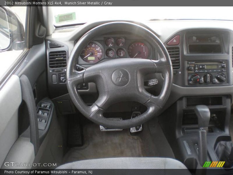 Munich Silver Metallic / Gray 2002 Mitsubishi Montero XLS 4x4