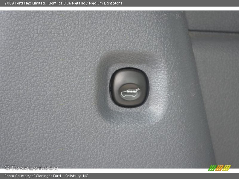 Light Ice Blue Metallic / Medium Light Stone 2009 Ford Flex Limited
