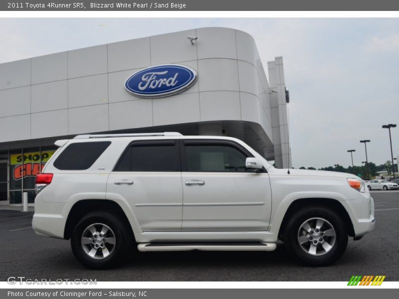 Blizzard White Pearl / Sand Beige 2011 Toyota 4Runner SR5