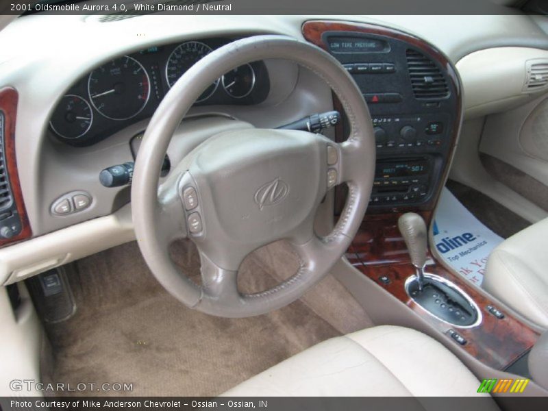 Dashboard of 2001 Aurora 4.0