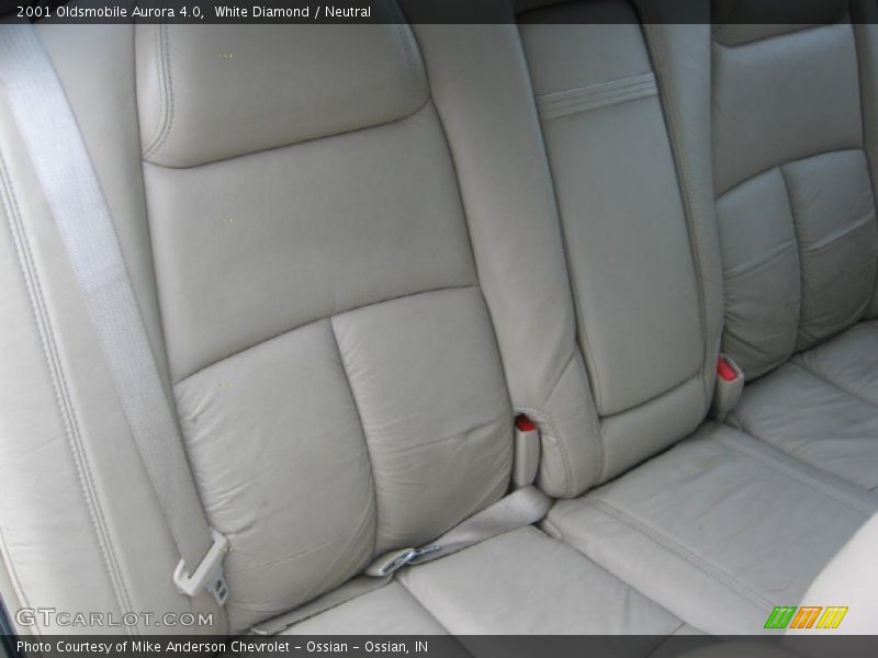 White Diamond / Neutral 2001 Oldsmobile Aurora 4.0
