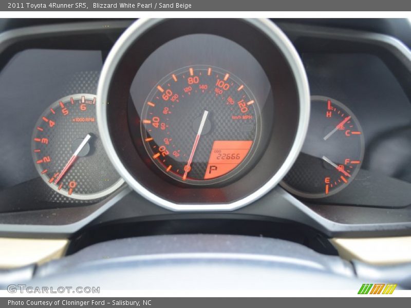Blizzard White Pearl / Sand Beige 2011 Toyota 4Runner SR5