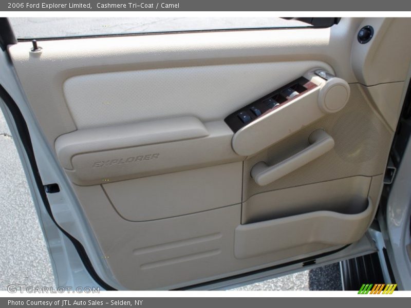Cashmere Tri-Coat / Camel 2006 Ford Explorer Limited
