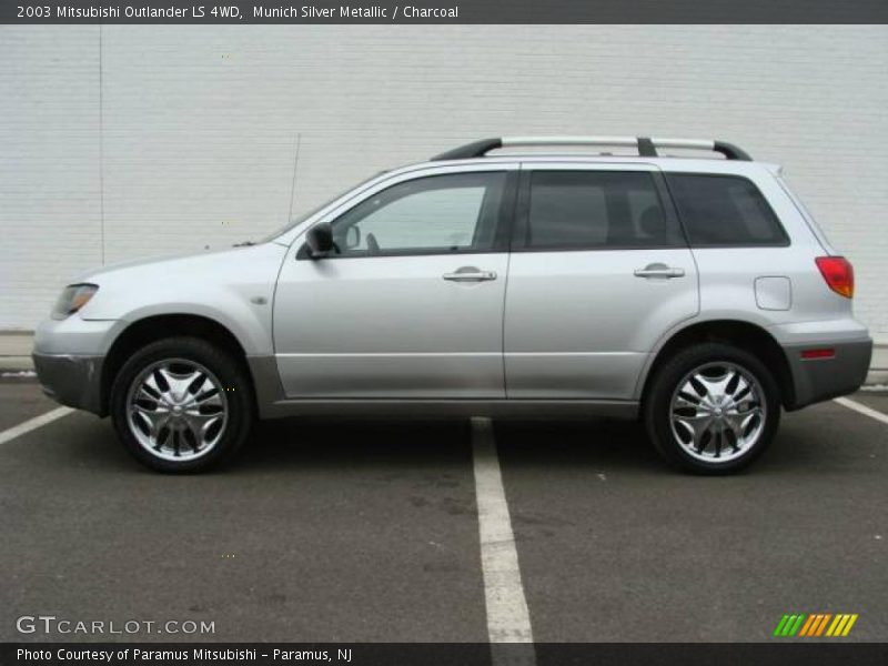 Munich Silver Metallic / Charcoal 2003 Mitsubishi Outlander LS 4WD