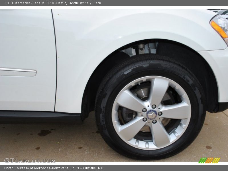 Arctic White / Black 2011 Mercedes-Benz ML 350 4Matic