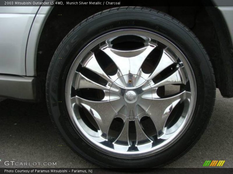 Munich Silver Metallic / Charcoal 2003 Mitsubishi Outlander LS 4WD