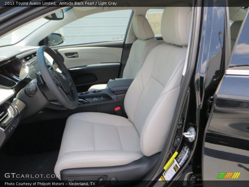 Attitude Black Pearl / Light Gray 2013 Toyota Avalon Limited