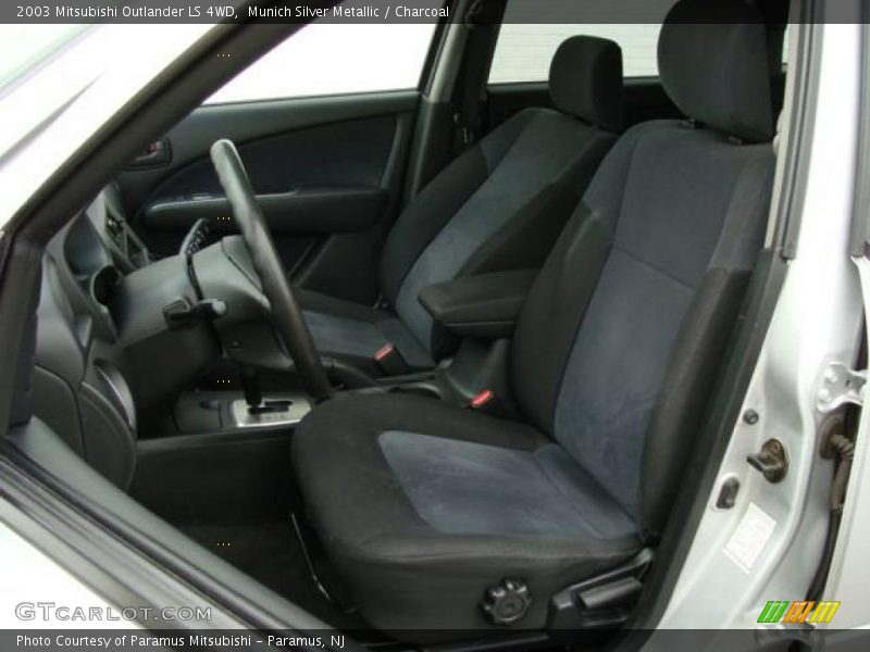 Munich Silver Metallic / Charcoal 2003 Mitsubishi Outlander LS 4WD