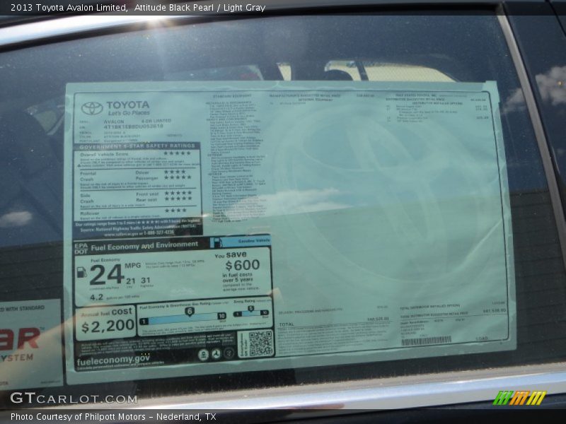Attitude Black Pearl / Light Gray 2013 Toyota Avalon Limited