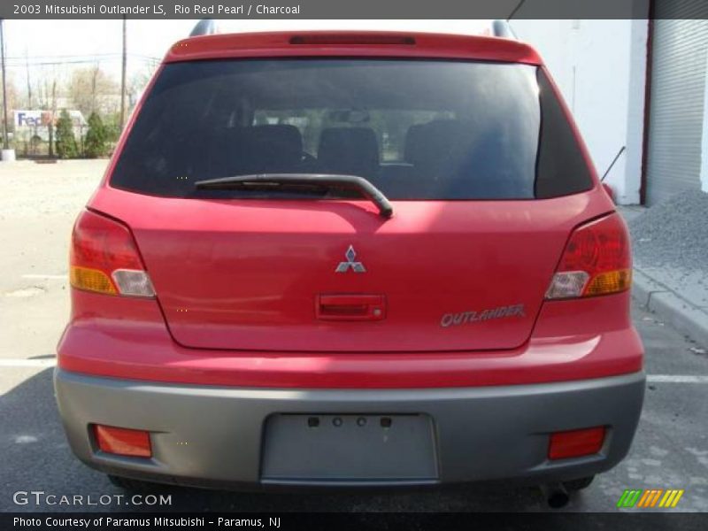 Rio Red Pearl / Charcoal 2003 Mitsubishi Outlander LS