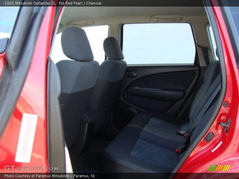 Rio Red Pearl / Charcoal 2003 Mitsubishi Outlander LS