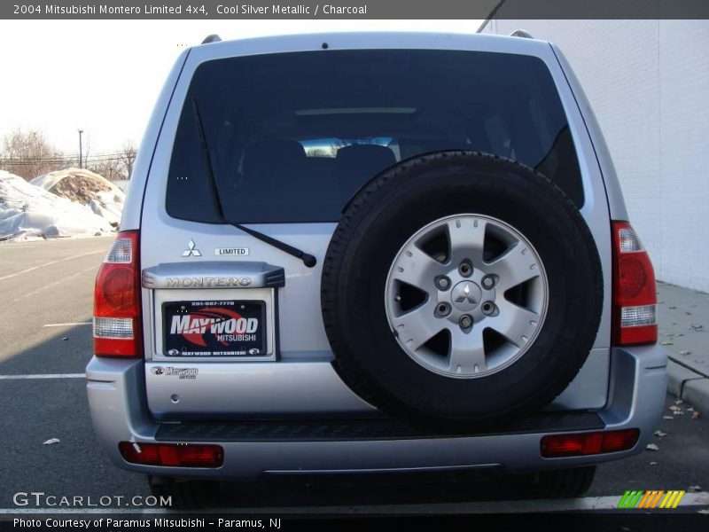 Cool Silver Metallic / Charcoal 2004 Mitsubishi Montero Limited 4x4