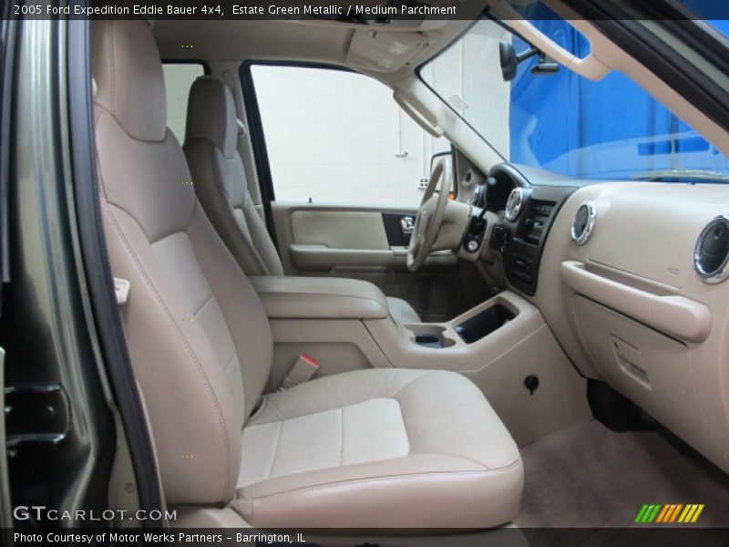 Front Seat of 2005 Expedition Eddie Bauer 4x4