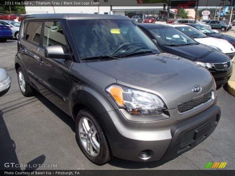 Titanium Gray / Black Soul Logo Cloth 2011 Kia Soul +