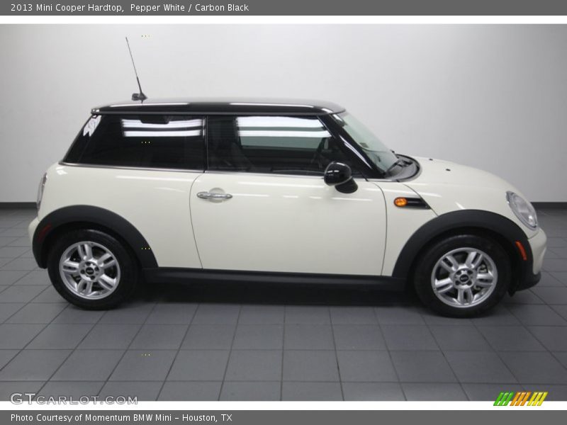 Pepper White / Carbon Black 2013 Mini Cooper Hardtop