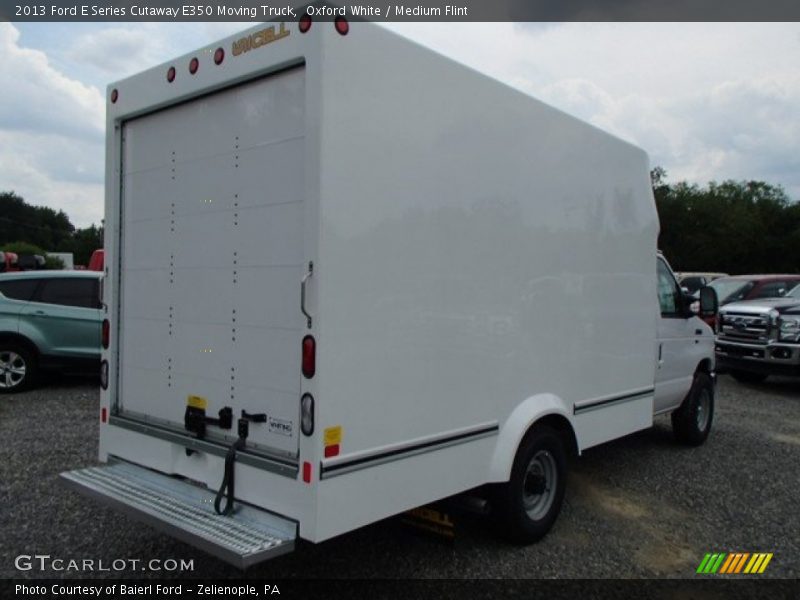 Oxford White / Medium Flint 2013 Ford E Series Cutaway E350 Moving Truck