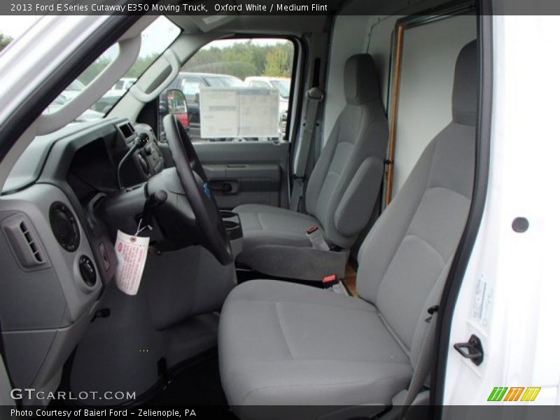 Oxford White / Medium Flint 2013 Ford E Series Cutaway E350 Moving Truck