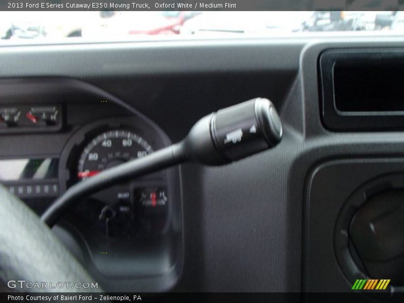 Oxford White / Medium Flint 2013 Ford E Series Cutaway E350 Moving Truck