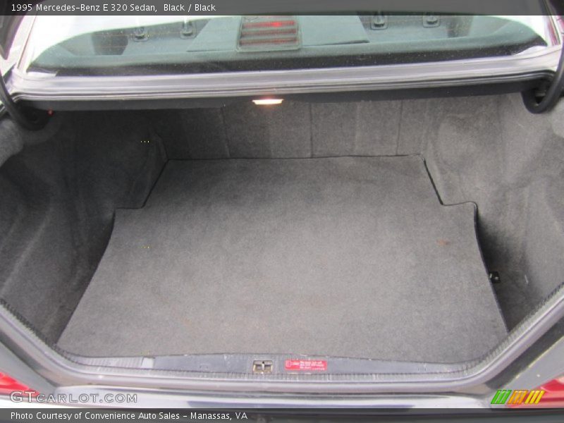  1995 E 320 Sedan Trunk