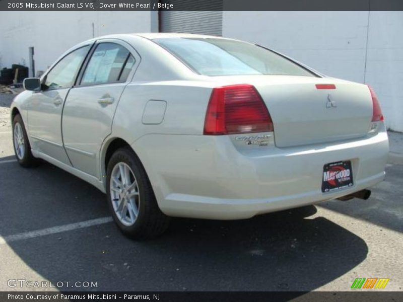 Dover White Pearl / Beige 2005 Mitsubishi Galant LS V6