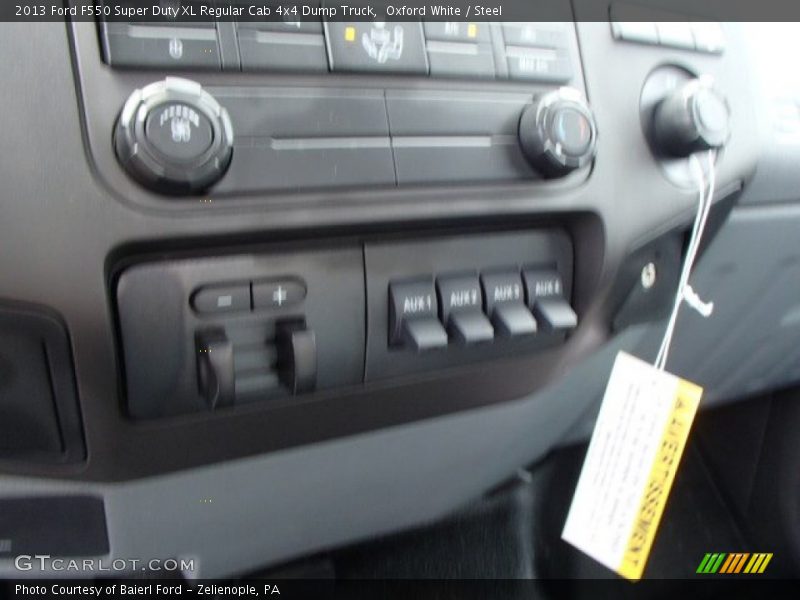 Oxford White / Steel 2013 Ford F550 Super Duty XL Regular Cab 4x4 Dump Truck