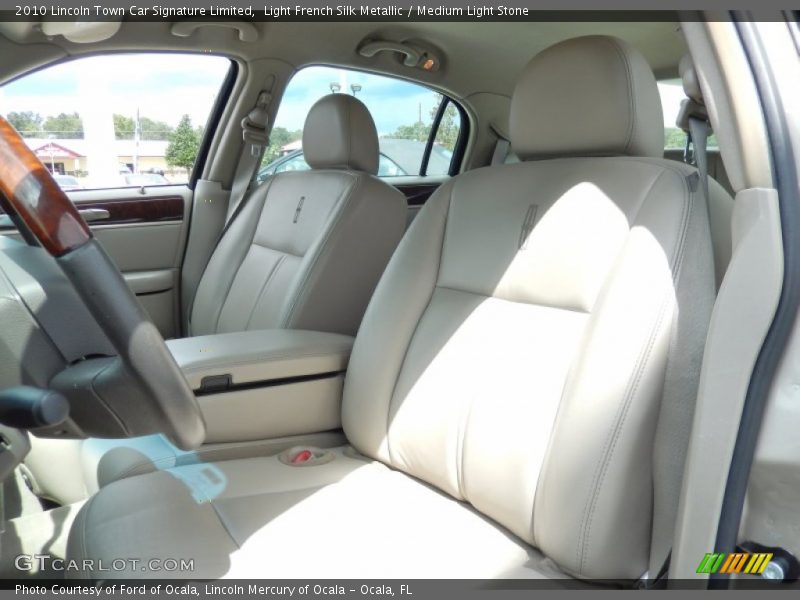 Light French Silk Metallic / Medium Light Stone 2010 Lincoln Town Car Signature Limited
