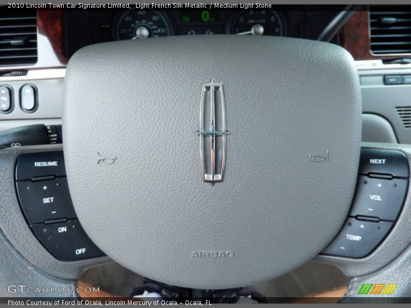 Light French Silk Metallic / Medium Light Stone 2010 Lincoln Town Car Signature Limited