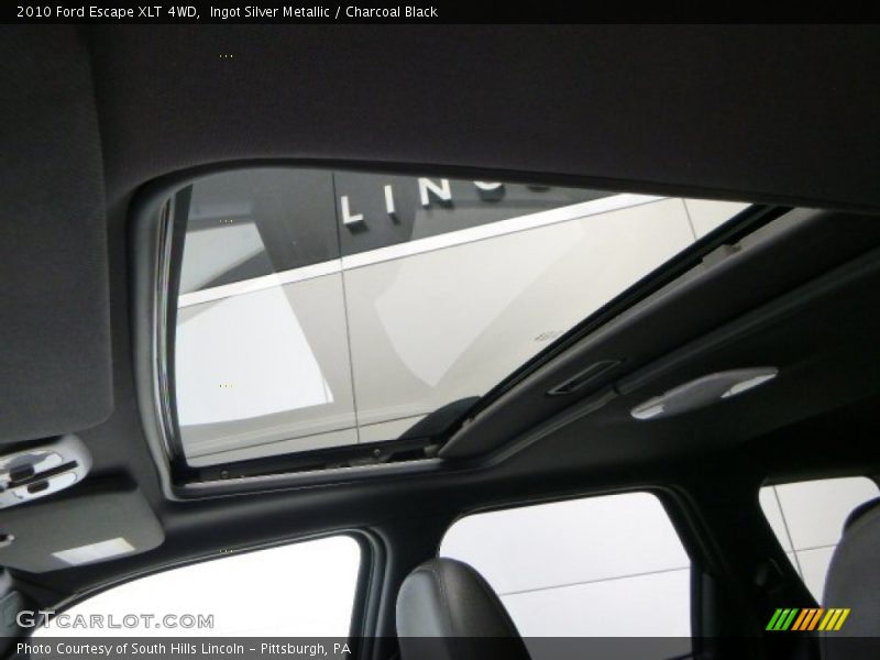 Ingot Silver Metallic / Charcoal Black 2010 Ford Escape XLT 4WD