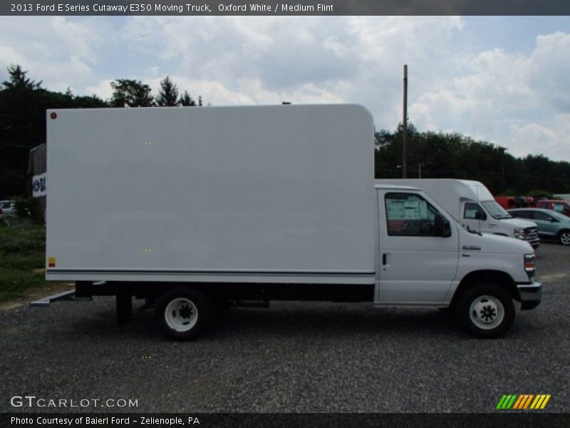 Oxford White / Medium Flint 2013 Ford E Series Cutaway E350 Moving Truck